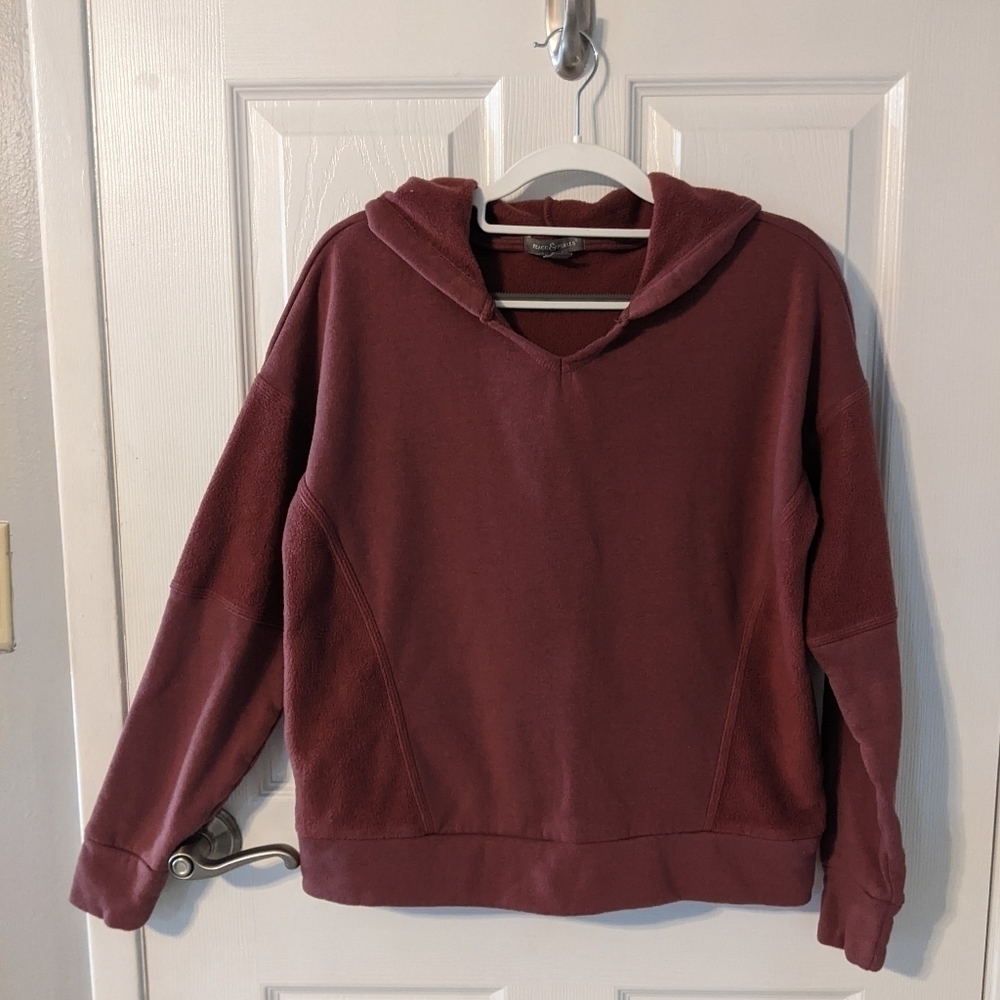 New Peace & Pearls Cozy UltraSoft Maroon‎ Hooded Multi-Textured Sweater Size M